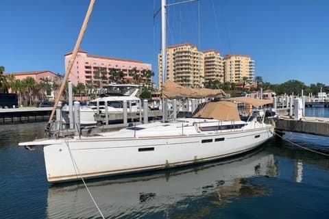 St. Pete 40' Boundless | Fountaine Pajot Segelkatamaran - 8Std.