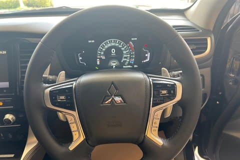 サムイ島自家用車チャーター終日