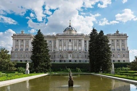 Guided tour of the Prado Museum and the Royal Palace of Madrid