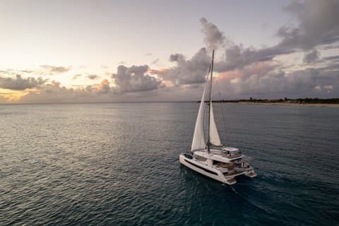 No te preocupes - 2 horas crucero al atardecer Catamarán privado - St Maarten