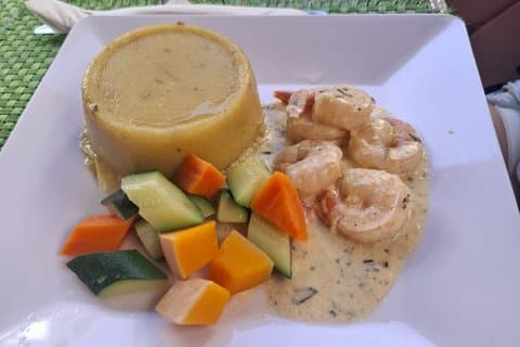 Local Antigua Rum and Food Tour