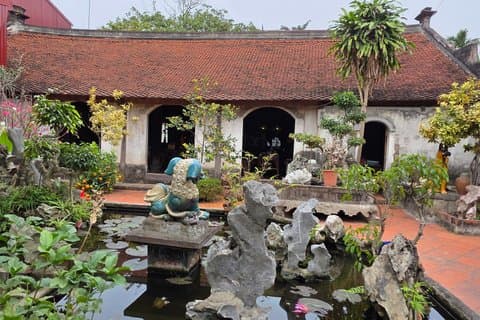 Full Day Bat Trang & Van Giang Village Tour with Cooking Class