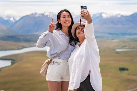 Mt John Day Tour in Lake Tekapo with Mandarin‑Speaking Guide