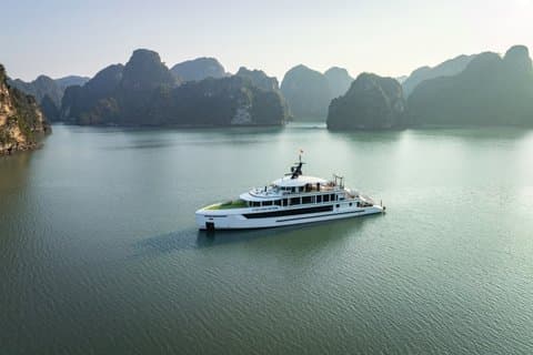 07時間HERA DAY CRUISEでハロン湾とランハ湾を探検
