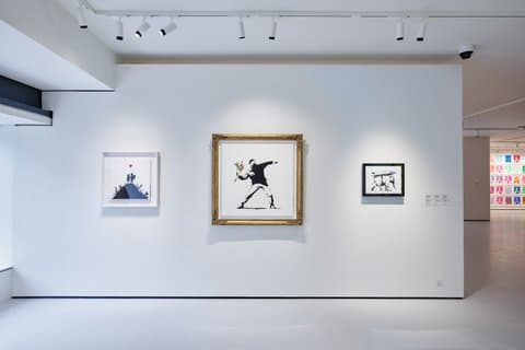 ロンドン・モコ美術館：バンクシーを含む近現代美術