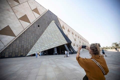 Excursão privada de meio dia no Museu Egípcio