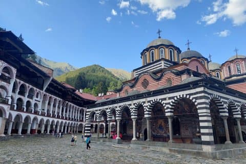 Excursión privada al monasterio de Rila y caminata fácil con opción de spa