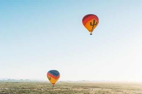 Phoenix Morgen Heißluftballonfahrt mit Sekt + Frühstück