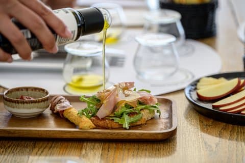 Santorini Degustazione di olio d'oliva ed esperienza dalla fattoria alla tavola