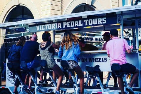 Iconic Pub Crawl with a Free Drink and Apps