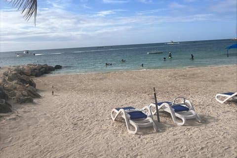 Antigua Private Tour with Beach Stop