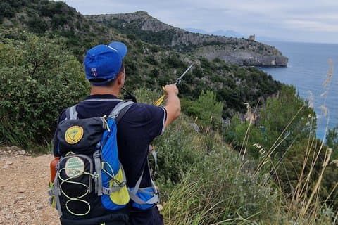 Mediterraner Wanderweg Schwimmen und Cilentoküste erkunden