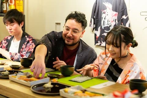 Cours de fabrication de sushis populaires à Kyoto【Grande ouverture】