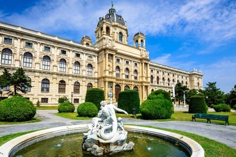 Visita guiada privada a pie de historia y comida de Viena 4 horas con guía