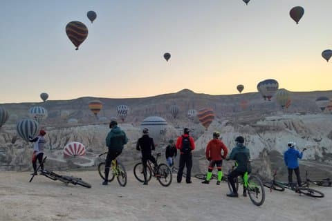 Cappadocië Fietstocht Ballonvaart en Zonsopgang Rit