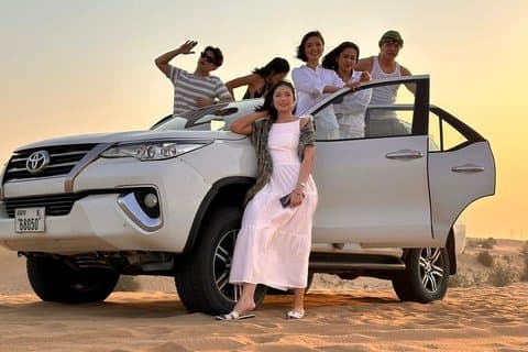 Safari dans le désert de Dubaï en self Drive avec barbecue dîner Camel Ride & Shows