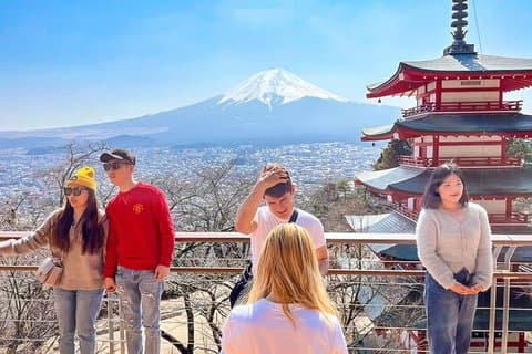 Mount Fuji Tour privato di lusso personalizzato di un'intera giornata Guida Inglese