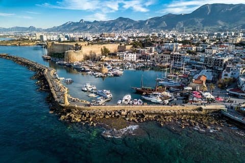 Paphos à Kyrenia : Une évasion panoramique