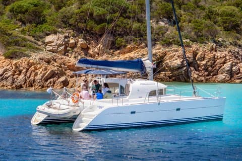 Hoteller i nærheten av Maddalena da Cannigione - Catamarano Sport 1