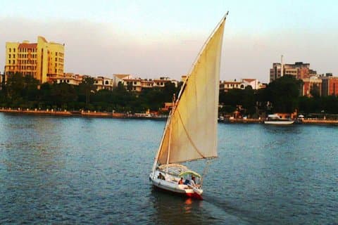 Balade en felouque sur le Nil au Caire