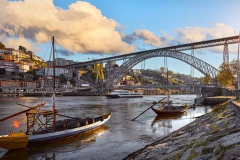 Un giorno a Porto: tour privato di Porto di un giorno con degustazione di vini