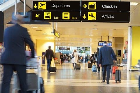 Trasferimenti privati ​​da Marrakech all'aeroporto (e altre città disponibili).