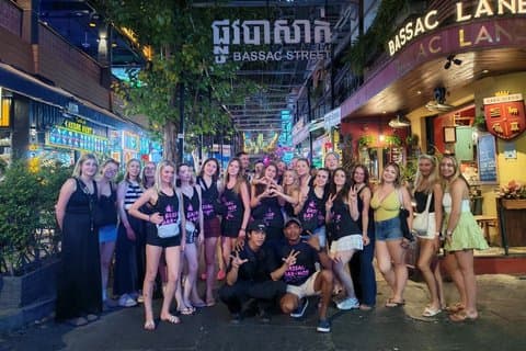 Hotell i nærheten av Bassac Lane Bar Hop Phnom Penh