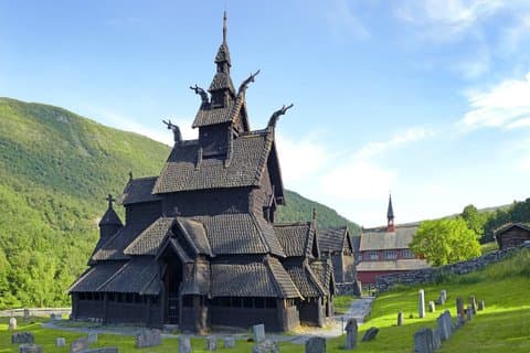 Private Shore Tour: Historic Lærdal & Borgund Stave Church