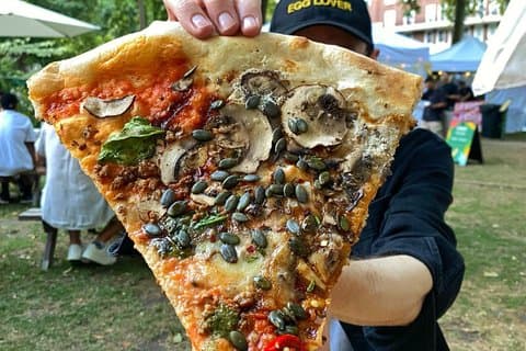 Self-Guided Food Walking Tour & Treasure Hunt, Mayfair, London