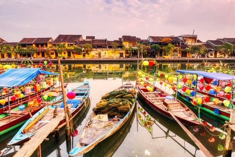 Excursión de medio día a Hoi An y las montañas de mármol desde Da Nang