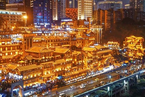 Tour privado de 10 horas en coche personalizado por la ciudad de Chongqing