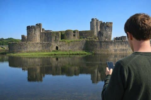 Wales: Cambrian Road Trip Guidebook-Cardiff & Brecon to Snowdonia