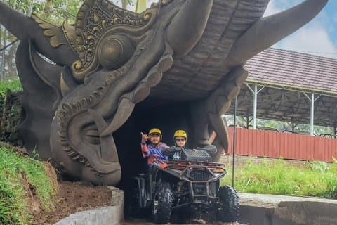 ATV Quad Bike Bali mit Wasserfall Elefantenhöhle und Mittagessen