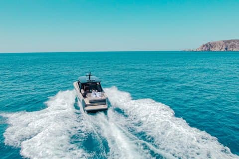 Cruzeiro de barco privado para Vis & Biševo Island