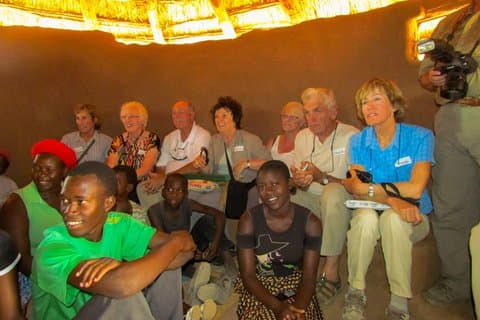 Tour del villaggio culturale a Victoria Falls