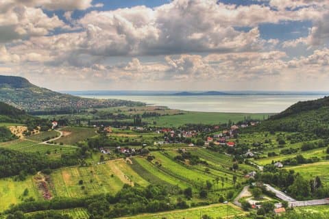 Excursão privada de Budapeste a uma região do tesouro mais escondida da Europa: o Lago Balaton