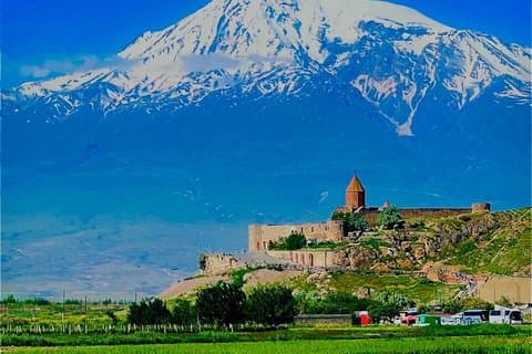 Khor Virap, Areni & Noravank: Sacred Monasteries & Wine
