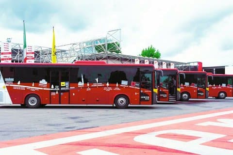 Bus transfer til Ferrari Maranello og Enzo Ferrari i Modena