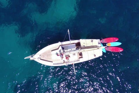 Ibiza: Excursión Velero Privado con Tapas y Barra Libre