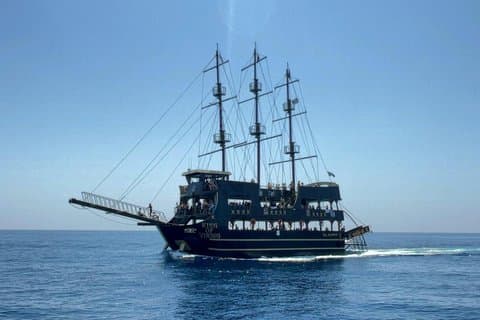 Båttur i Alanya Caves Svømming og lunsj