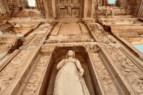 Da Istanbul ogni giorno Efeso e la Casa Madre si sposano in aereo