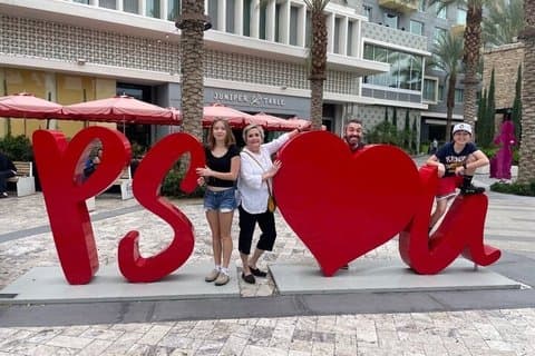 Palm Springs Scavenger Hunt Aventura