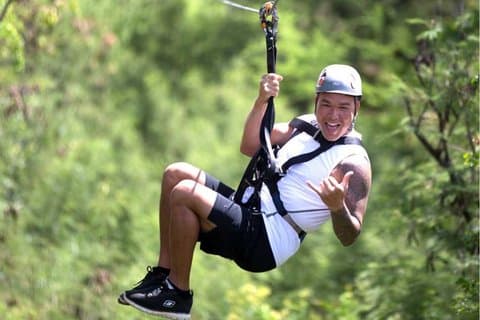 Oahu : 6 Zipline Adventure (Optional Waikiki Shuttle for 10am Tour)