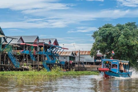 Private E-Bike Radtour & Sonnenuntergangsboot bei Kompong Phluk