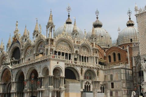 Hoteller i nærheden af Skip the Line Basilica and Doges Palace