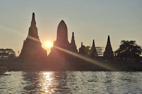 Visite au coucher du soleil de Bangkok à Ayutthaya et temples par le Chao Phraya