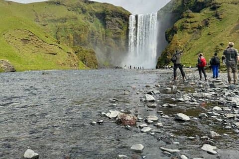 Visite privée de la côte sud Cascades Glacier et plage de sable noir
