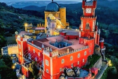 Lissabon: privat tur till Sintra, Pena Palace, Cabo da Roca Cascais