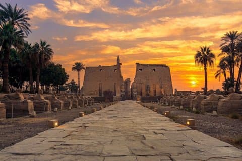 Ganztägige Luxor Tour West- und Ostbank mit Felucca Ride