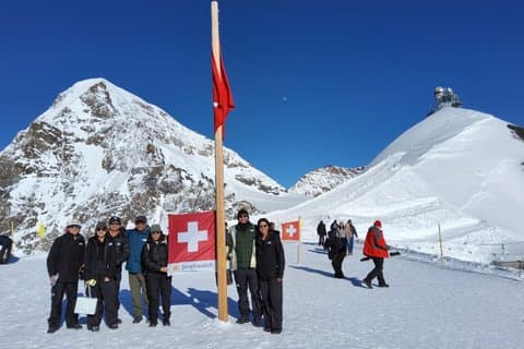 チューリッヒからユングフラウヨッホへの日帰り旅行-ヨーロッパトップ